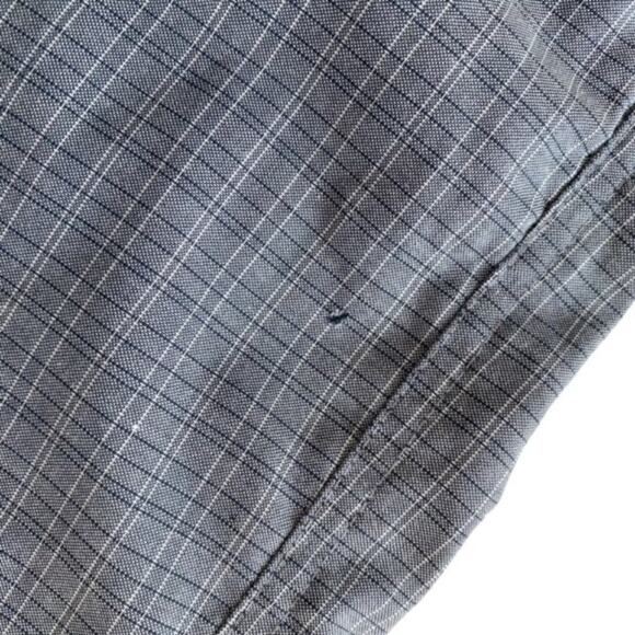 O'Neill Gray Plaid Flat Front Shorts - Size 40 - Picture 6 of 6